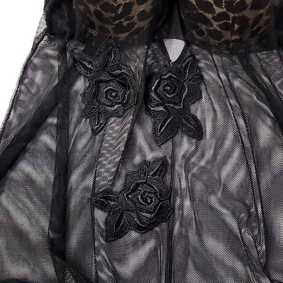 Victoria's Secret Women's Black Babydoll Lingerie Floral Lace Underwire Size 34B - Picture 4 of 14